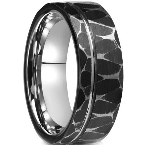 ***COI Tungsten Carbide Black Silver Offset Groove Hammered Ring-01191A